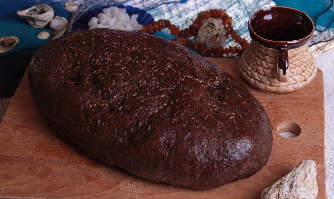 Компания Рижский хлеб включена в перечень террористов и экстремистов сообщается на сайте Росфинмониторинга Совладельцами компании являются граждане Латвии и Украины В перечень включена компания из Чернигова но при этом российские совладельцы компании продолжают борьбу чтобы готовить вкусный хлеб для россиян Подписаться на truekpru Читать нас в MAX