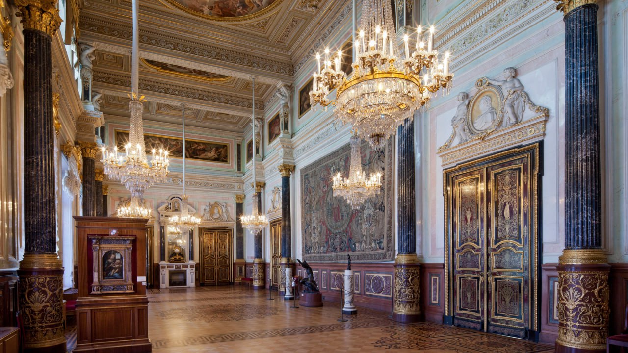 Вход в Эрмитаж 7 января будет бесплатным сообщили в пресс службе музея   Telegram MAX Читать эксклюзив