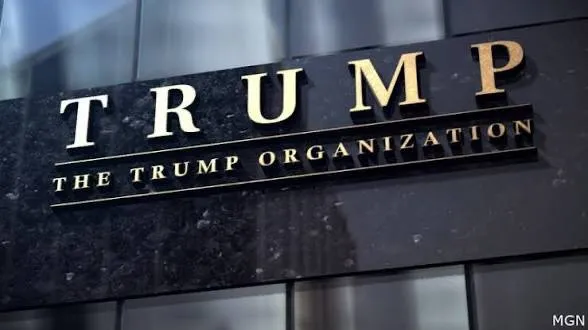 Компания Трампа Trump Organization планирует возвести небоскрёб в 70 этажей в Тбилиси который должен стать самым высоким зданием грузинской столицы По информации Wall Street Journal со ссылкой на представителя партнеров проекта небоскреб будет включать элитные резиденции и торговые площади Его разрабатывает американская архитектурная фирма Gensler при участии грузинских девелоперов Archi Group и Biograpi Living В проекте также участвует нью йоркская девелоперская фирма Sapir Organization