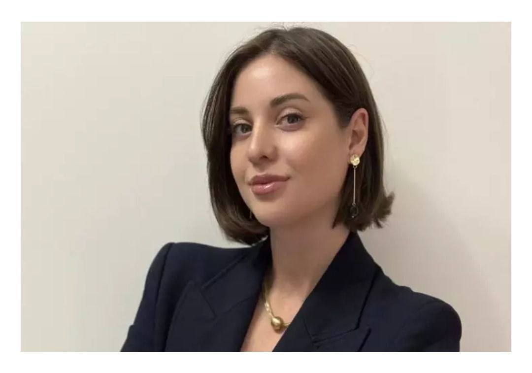 Компания Лемана ПРО назначила Анну Грибову на должность операционного директора по маркетингу Ей предстоит выполнять задачи связанные с поддержкой и развитием нового позиционирования бренда посредством реализации маркетинговой стратегии направленной на укрепление позиций в сегменте DIY решений Анна Грибова также будет отвечать за развитие персонализированных коммуникаций и создание системы аналитики и атрибуции позволяющей точно оценить эффективность различных каналов назначение