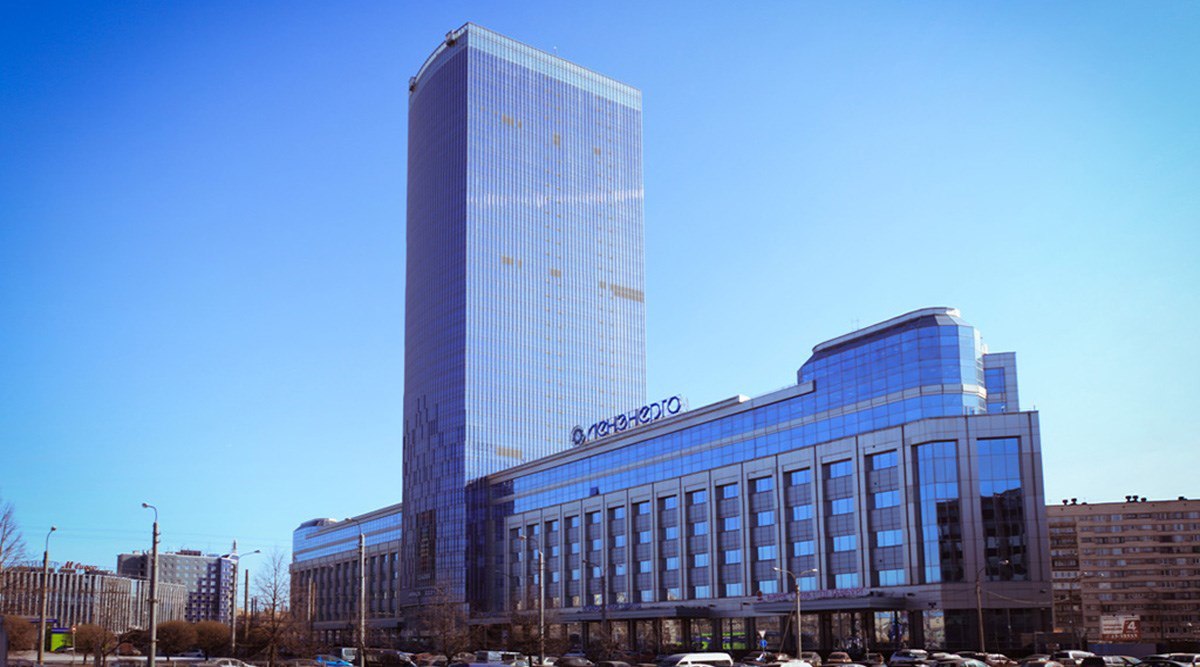 Россети Ленэнерго #LSNG, #дивиденды Акционеры «Россети Ленэнерго» утвердили дивиденды по итогам 2024 года Акционеры «Россети Ленэнерго» утвердили дивиденды по итогам 2024 года в размере ₽0,4281 на одну обыкновенную и ₽25,9523 на одну привилегированную акцию. Последний день покупки бумаг для получения дивидендов – 2 июля 2025 года. Дивидендная доходность обыкновенных акций может составить 3,15%, привилегированных — 11,35%. Источник: rosseti-lenenergo.ru