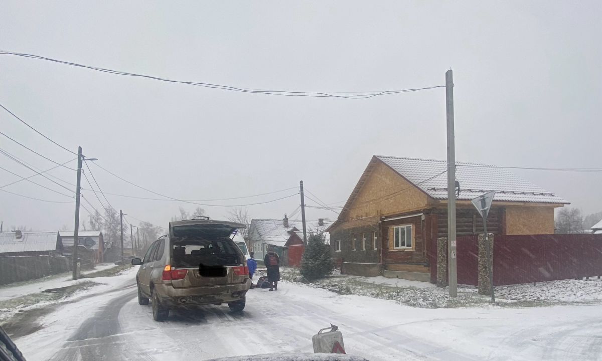 На перекрестке во Владимирской области сбили пенсионерку    В аварии, произошедшей на улицах Юрьев-Польского, пострадала пенсионерка. Ее на перекрестке сбил водитель на автомобиле BMW. Женщину госпитализировали с места происшествия.  ↗  Прислать новость   Подписаться