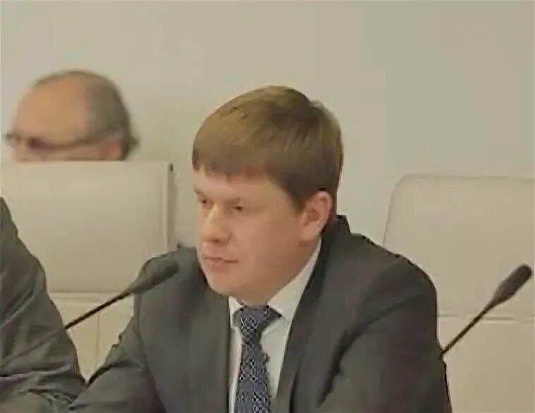 Директора Центра транспортной логистики задержали в Красноярске В отношении Андрея Августиновича возбудили уголовное дело о мошенничестве Об этом сообщает Kras Mash Его отправили в СИЗО 1 Уточняем информацию у правоохранителей Отметим Центр транспортной логистики является заказчиком строительства метро в Красноярске ТВК