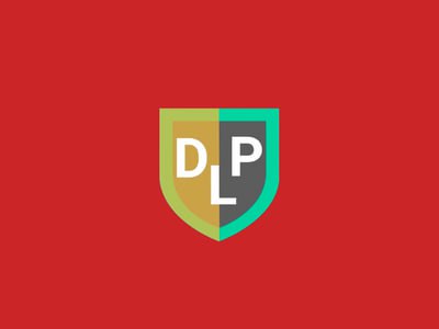 Apple блокирует российские DLP Apple отозвала сертификаты у российских разработчиков корпоративных DLP систем для macOS Теперь компании не смогут обновлять и распространять софт для защиты от утечек в корпоративных приложениях на этой ОС По данным Ведомостей проблема возникла недавно и о ее наличии заявили четыре источника из российских ИБ компаний Разработчики приложений подавали запрос на подпись в Apple но IT гигант перестал на них отвечать и выдавать сертификаты для финального приложения и тем самым они не смогут проходить проверку на безопасность Более того в случае отзыва сертификата DLP систем по словам директора департамента расследований T Hunter Игоря Бедерова программа теряет свои права на перехват обращений к файлам сетевым интерфейсам и устройствам в результате чего обновления становятся невозможны А при отсутствии действительного сертификата система безопасности macOS может блокировать установку считая приложение недоверенным Под удар могли попасть Серчинформ InfoWatch Солар Гарда и ряд других компаний создающих DLP решения однако какие конкретно игроки столкнулись с проблемами пока неизвестно Похоже это продолжение политики американской компании по ограничениям для российских разработчиков В начале года Apple закрыл для российских разработчиков доступ к платформе разработки для iOS Apple Developer Enterprise Program ADEP что вызвало трудности в нише корпоративного софта и ботов   СофтТех