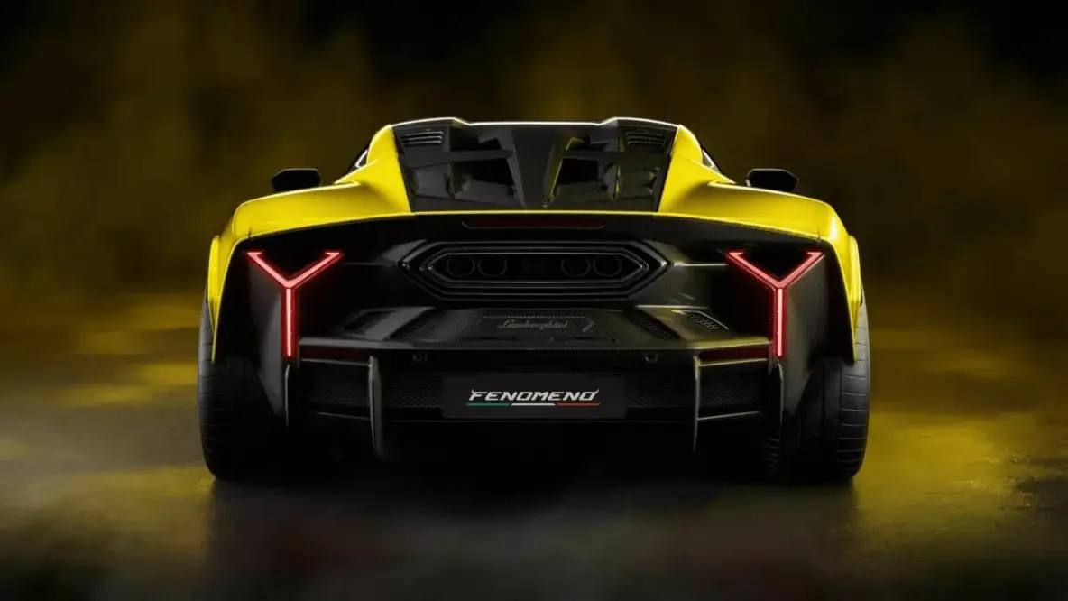 Lamborghini показала Fenomeno — гибридный спорткар на 1065 л.с.   У суперкара 6,5-литровый V12 + электромотор на 7 кВт·ч = 2,4 секунды до сотни и 350 км/ч максималки.  Капот с воздухозаборниками, углеродная задняя часть и да супере «ласточек» всего 29 штук по €3 млн каждая.  VL Pro NEWS - подпишись, это интересно