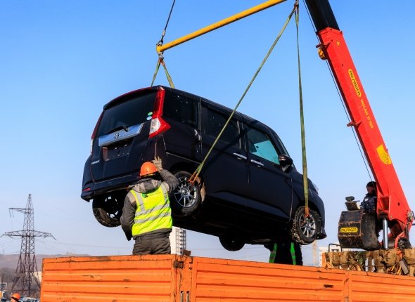 Эвакуацию автомобилей отменят для водителей без документов Эвакуировать автомобили у водителей без документов начнут только в одном случае    Читать подробнее на сайте...