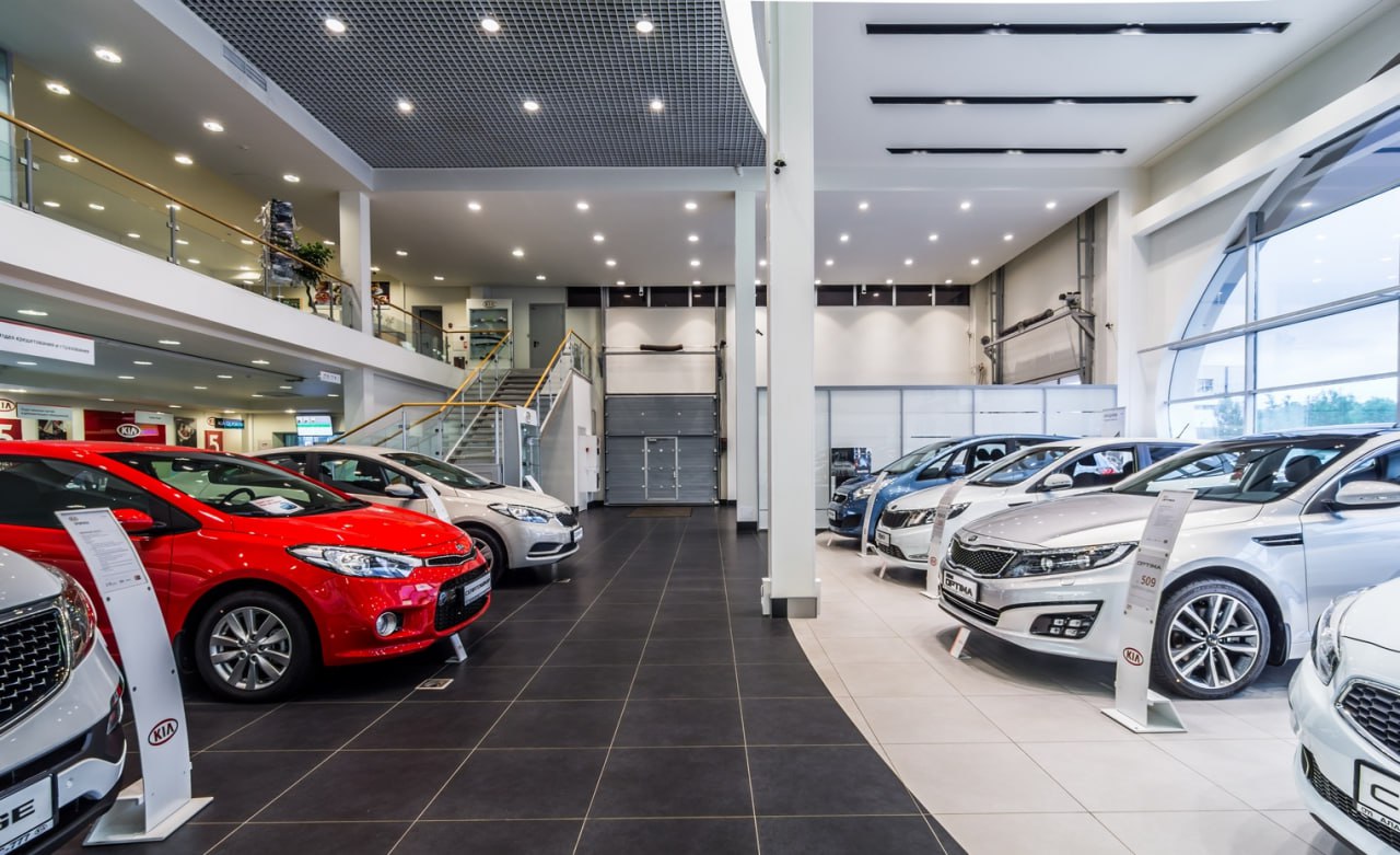 Утильсбор на новые авто вырастет еще на 20 со следующего года С 1 января 2026 года ожидается увеличение коэффициентов которые применяются для расчета суммы утилизационного сбора на различные категории транспортных средств Скачок будет существенный индексация составит 10 25 Кроме того сбор собираются индексировать ежегодно вплоть до 2030 года