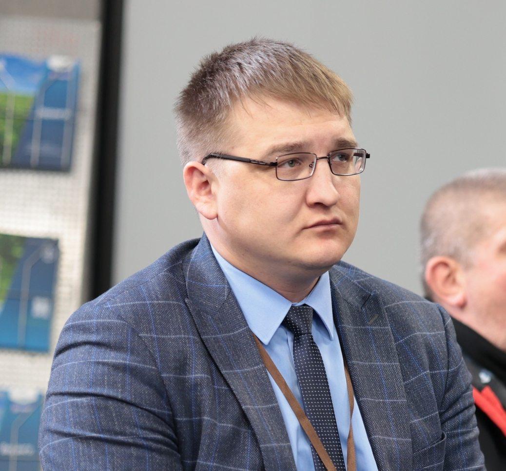 Министром сельского хозяйства и продовольствия Марий Эл назначен Павел Раевский говорится в Указе главы Марий Эл Он вступит в должность с 16 октября Чем известен Павел Раевский выходец из фермерской семьи окончил Чувашскую государственную сельскохозяйственную академию по направлению Агрономия окончил Санкт Петербургский государственный экономический университет по направлению Финансы и кредит был руководителем АО Центр компетенции в сфере сельскохозяйственной кооперации и поддержки фермеров в Марий Эл являлся заместителем министра сельского хозяйства и продовольствия республики