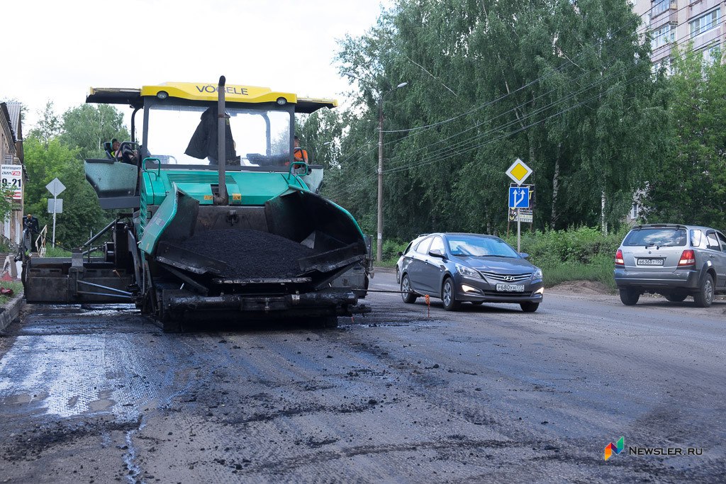 В Юрьянском районе ремонтируют дорогу по улице Гагарина www newsler ru auto 2025 08 23 v yuryanskom rajone remontiruyut dorogu po ulice gagarina В селе Загарье Юрьянского района продолжается ремонт улицы Гагарина выбранной самими жителями по итогам голосования летом прошлого года Об этом сообщили в Министерстве транспорта Кировской области