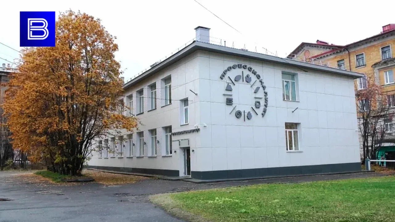 Вести Мурман На обновление колледжей по нацпроекту Мурманской области выделили еще 502 млн рублей Победителями конкурса Минпросвещения РФ стали пять образовательных учреждений Кольского Заполярья На выделенные средства в них отремонтируют шесть зданий Подпишись Вести Мурман