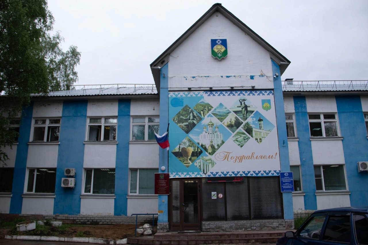 Каждый новый глава Коми должен открыть новый молодёжный центр в Сыктывкаре. Иначе никак не объяснить новость о старте ремонта отдельного здания для нового центра взамен старого спустя всего полтора года с его открытия.