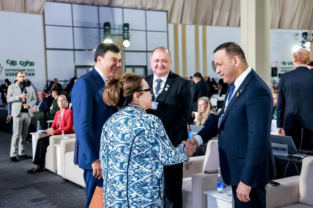 В Самарканде открылась 20 я Конференция сторон CITES В Экспоцентре туристического комплекса Silk Road Samarkand состоялась церемония официального открытия 20 й Конференции сторон Конвенции о международной торговле видами дикой фауны и флоры находящимися под угрозой исчезновения CITES CoP20   English O zbek tilida Ўзбек тилида На русском iOS Android