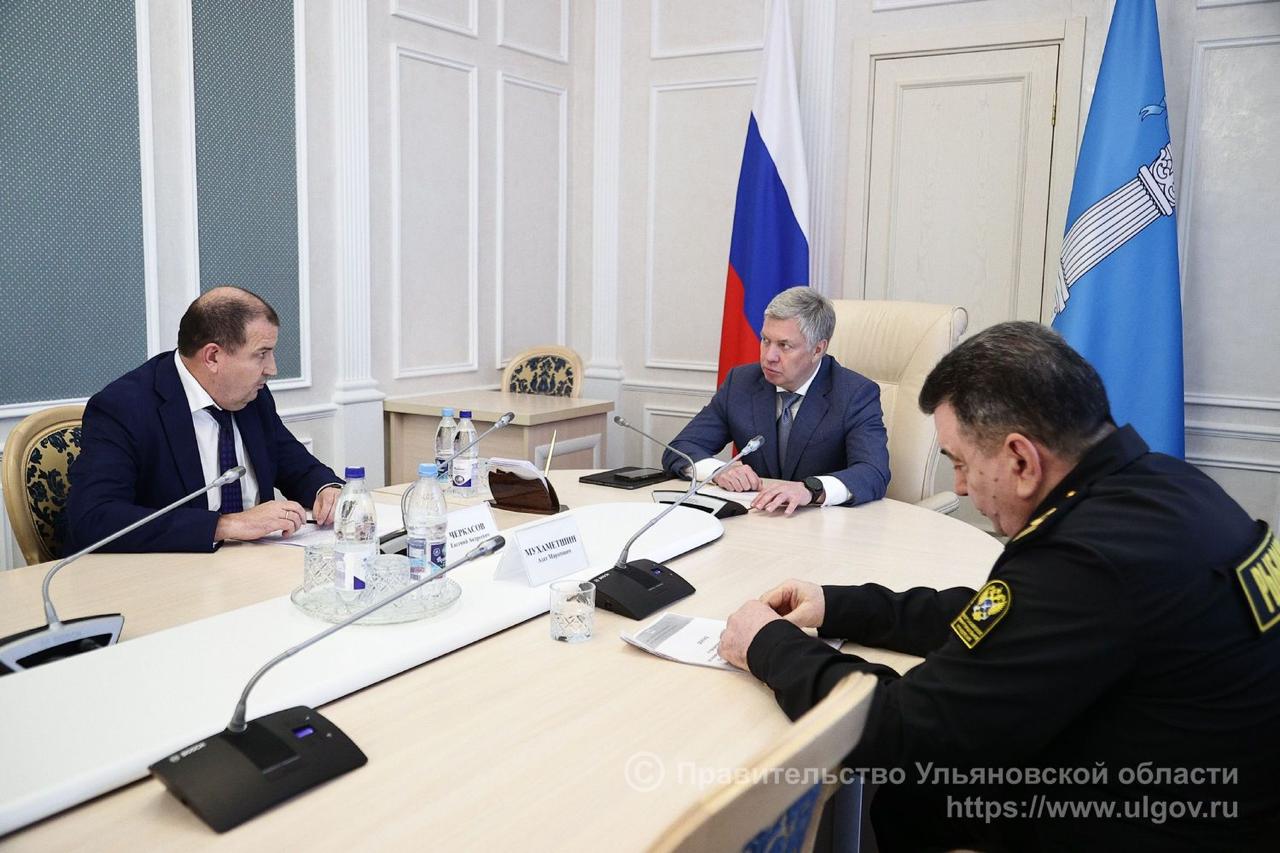 Губернатор Алексей Русских поручил восстановить территориальный Рыбохозяйственный совет по Ульяновской области Глава регина провёл рабочую встречу с и.о. министра природных ресурсов и экологии Ульяновской области Евгением Черкасовым и начальником отдела государственного контроля, надзора и охраны водных биологических ресурсов по Ульяновской области Волго-Камского территориального управления Федерального агентства по рыболовству Азатом Мухаметшиным. Деятельность совещательного органа была прекращена последние десять лет. Планируется, что функционировать совет начнет уже в 2025 году. Работа совета будет направлена на сохранение и рациональное использование водных биологических ресурсов, развитие рыбоводства и рыболовства. В состав войдут представители профильных ведомств, надзорных органов и общественности.