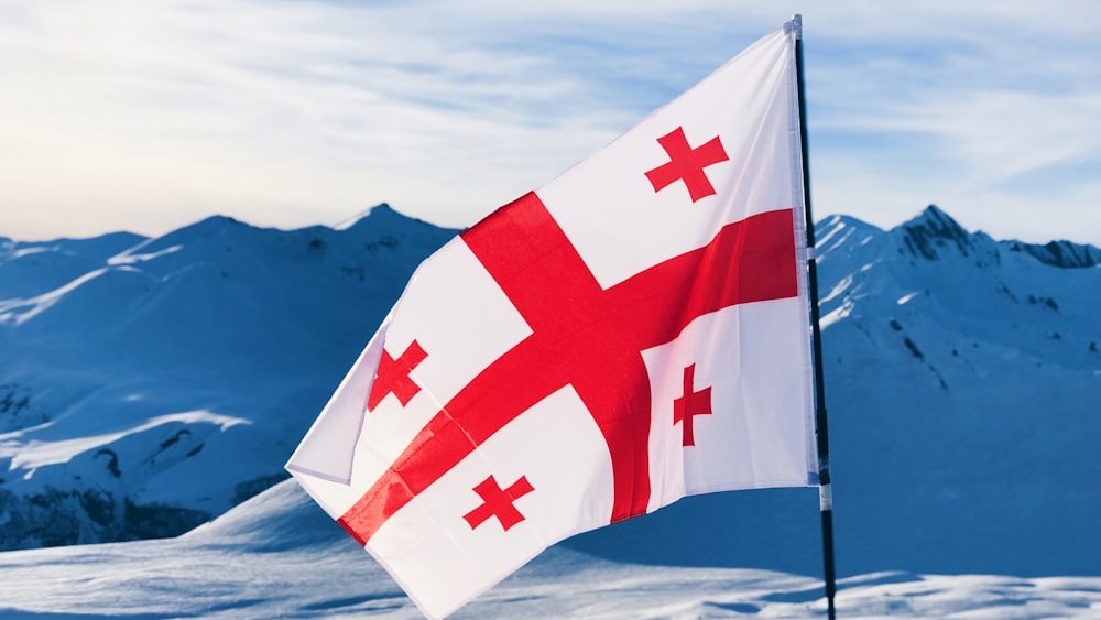 Грузия упразднит администрацию Южной Осетии Администрация была создана при экс президенте республики Михаиле Саакашвили Своим решением он косвенно легитимировал сепаратистские процессы Правительство Грузии решило упразднить временную администрацию Южной Осетии которая была создана в 2007 году при бывшем президенте Михаиле Саакашвили Об этом сообщил спикер грузинского парламента Шалва Папуашвили Его слова привел РБК со ссылкой на местные ист Читать на сайте ИА Бизнес код грузия отказ Папуашвили ЮжнаяОсетия