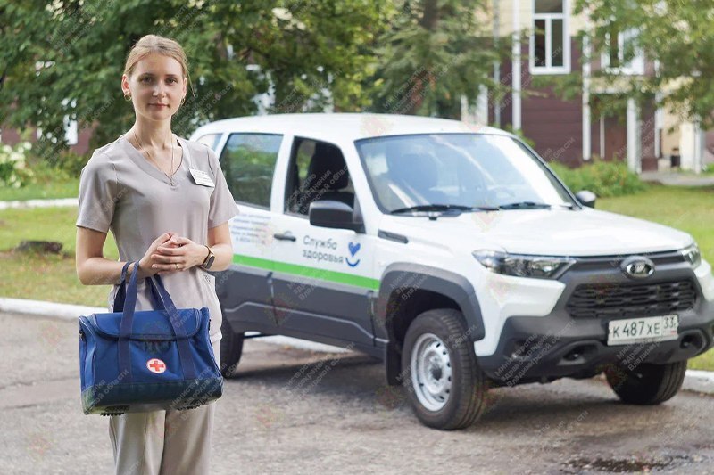 Более 56 тысяч выездов совершили медики на автомобилях, приобретенных благодаря нацпроектам С 2021 года обновление автопарка шло в рамках нацпроекта «Здравоохранение», а с 2025 года эстафету подхватит новый нацпроект «Продолжительная и активная жизнь». Всего за 5 лет в медицинские организации области поступило 180 современных автомобилей. С их помощью только за 7 месяцев этого года медики совершили более 56 тысяч выездов, сообщает Минздрав региона. Транспорт используется для обслуживания вызовов на дому, транспортировки пациентов в лечебные учреждения, доставки лекарств жителям отдаленных населенных пунктов и перевозки биоматериалов для исследований.
