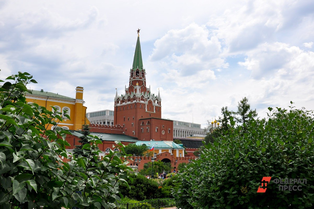 Санкционный бумеранг: экономика России растет, а Европа балансирует на грани рецессии МОСКВА, 28 июня, ФедералПресс. Несмотря на жесткие санкции Запада, российская экономика не только устояла, но и продолжает рост, в то время как страны ЕС на грани рецессии. Об этом заявил президент Владимир Путин, подчеркнув, что ВВП России уже второй год подряд увеличивается более чем на 4 %, тогда как в еврозоне показатель едва достигает 1 %. Подробнее