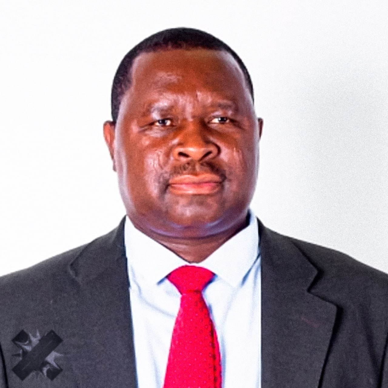 Намибийский политик Адольф Гитлер сменил имя после победы на выборах Адольф Гитлер Уунона выигравший местные выборы в Намибии официально отказался от скандального имени и теперь называется Адольф Уунона Он пояснил что отец выбрал ему имя не зная его исторического контекста и сам политик никак не связан с нацистской идеологией и полностью её отвергает правильно сделал вот это батя конечно постарался НМШ