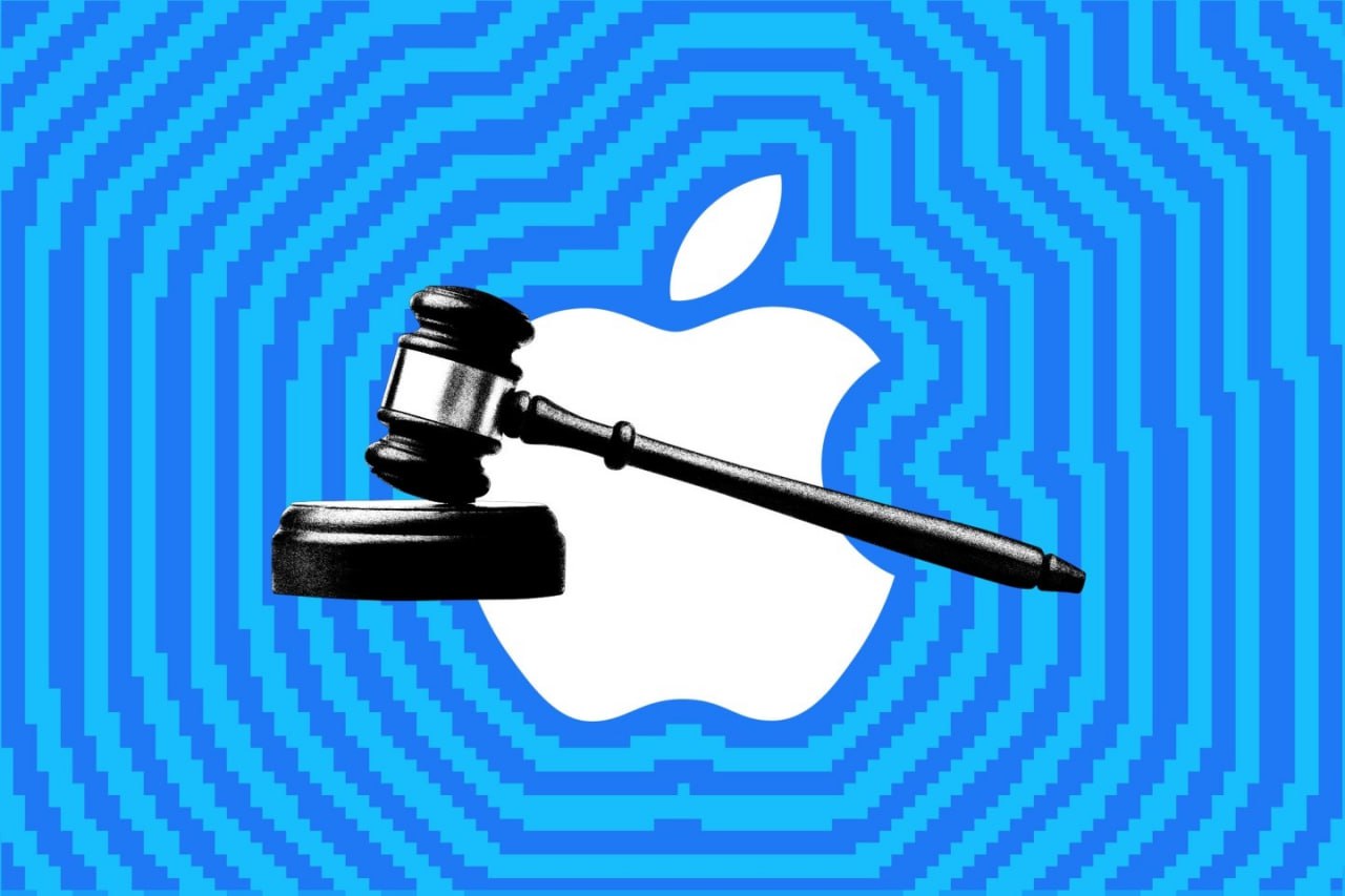 Суд разрешил Apple брать деньги за обход её системы Американский апелляционный суд поставил точку в одном из самых громких споров вокруг App Store и исход может сильно изменить рынок мобильных приложений Суд разрешил Apple взимать разумную комиссию даже с тех покупок внутри приложений которые проходят через сторонние платёжные системы и внешние ссылки То что раньше было категорически запрещено теперь может стать нормой При этом компания получила контроль над оформлением этих самых ссылок они не должны выглядеть ярче или заметнее стандартных системных кнопок Apple Тексты сопровождающие такие ссылки также попадут под цензуру формулировки будет определять сама Apple Однако даже на фоне этих побед исход разбирательства для компании оказался не таким однозначным В споре с Epic Games Apple не удалось добиться главного полного запрета альтернативных способов оплаты Более того суд обвинил компанию в неуважении к правосудию за то что она умышленно не выполнила распоряжение 2021 года Начать взимать новую комиссию Apple тоже не сможет сразу потребуется ещё одно судебное заседание чтобы определить её точный размер appleinside apple appleinside appstore