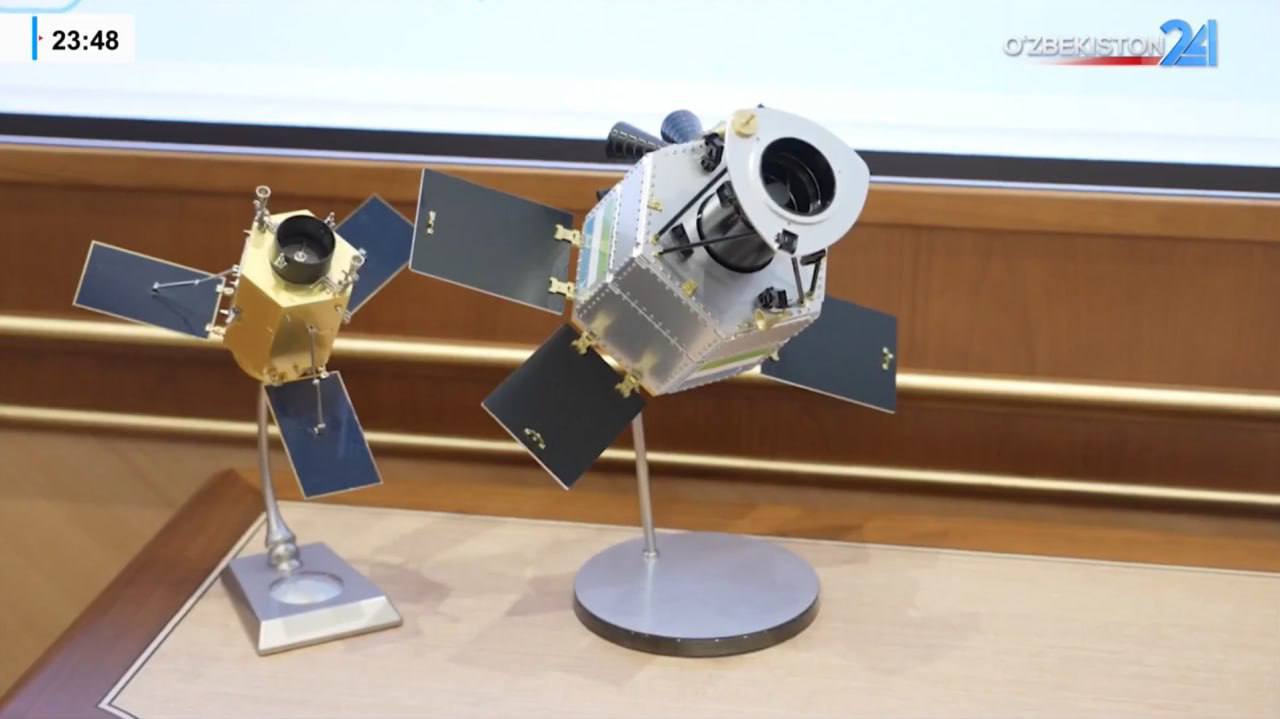 Президенту презентовали макеты первого национального спутника видео В Узбеккосмосе представили макеты спутника и рассказали о проведении конкурсного отбора на космонавта из Узбекистана uznews uz ru news 107515 uznews