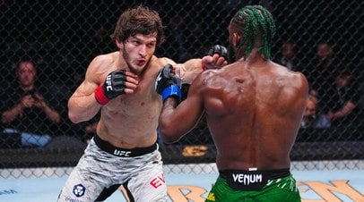 Умар Нурмагомедов прокомментировал победу Евлоева на UFC 310   Второй номер рейтинга UFC в легчайшем весе россиянин Умар Нурмагомедов высказался о победе соотечественника Мовсара Евлоева над американцем Алджамейном Стерлингом на турнире UFC 310.  Читать далее