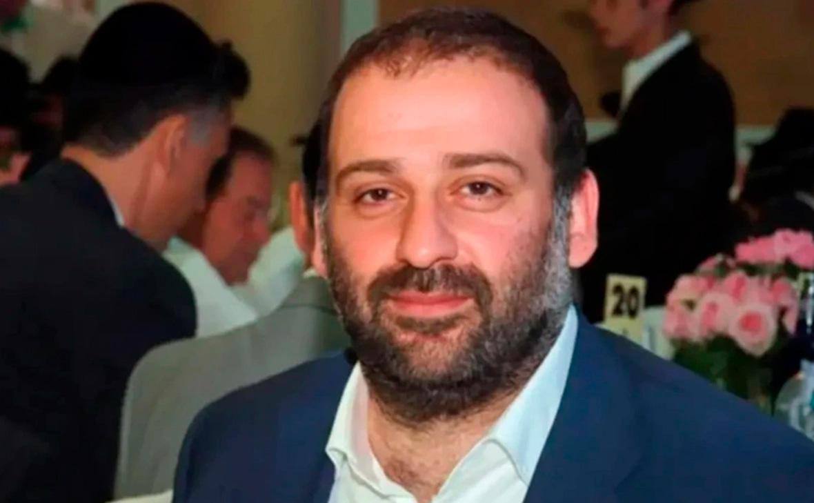 В июле Миндич убеждал тогдашнего главу Минобороны Умерова заключить с определенной фирмой контракт по закупке для ВСУ низкокачественных бронежилетов заявил прокурор САП По его словам подозреваемый пытался незаконно повлиять на министра в своей киевской квартире на ул Грушевского Также прокурор отметил что у Миндича под псевдонимом Карлсона ежедневно проверяли наличие прослушивающих устройств и использовали шумоподавляющие средства во время его разговоров с другим фигурантом дела Цукерманом НАШИ РЕСУРСЫ Telegram Tik tok YouTube RUTUBE