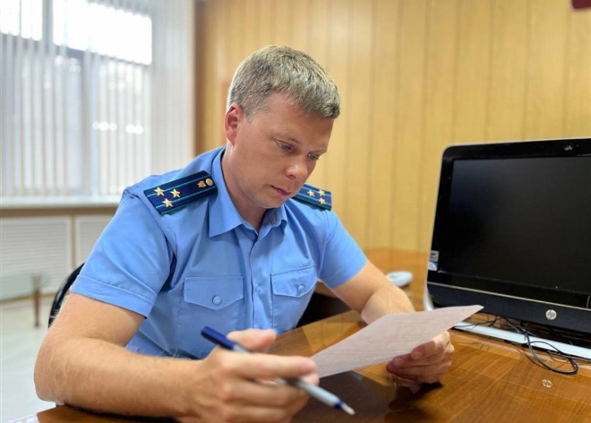 Замглавы правительства Самарской области стал экс-прокурор Никита Зубко  С 2015 года он занимал должность зампрокурора Красноярского района Самарской области. В 2018 году стал прокурором Самары. В 2020 году - первым зампрокурора Рязанской области.  16 июня 2025 года представлен как помощник губернатора Самарской области. 2 июля стало известно о назначении его на пост замглавы правительства региона.
