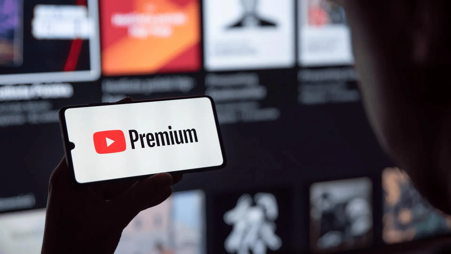YouTube впервые с 2023 года повысил цену подписки Premium в США Так стандартный тариф подорожал на два доллара а семейный на четыре   dtf ru software 4979678