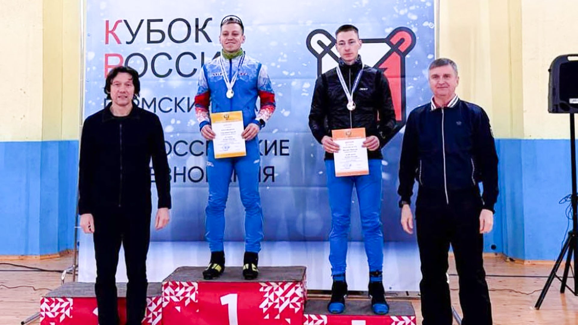 Наши ориентировщики отличились на Кубке России В городе Горнозаводск завершились Кубок России и Всероссийские соревнования Зимние игры по спортивному ориентированию В течение шести дней за медали боролись ориентировщики из 15 регионов Сборная края сумела завоевать восемь медалей Алина Жилина принесла региону золото два серебра и бронзу Максим Жилин добавил две серебряные и бронзовую награды Кроме того вместе с Ларисой Купрацевич Алина и Максим стали третьими в эстафете Komcity в Телеграм и Max