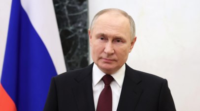 Путин поздравил 18-летнего Мурзина с победой на чемпионате мира по рапиду   Президент РФ Владимир Путин поздравил шахматиста Володара Мурзина с победой на чемпионате мира по рапиду в Нью-Йорке  США .  Читать далее