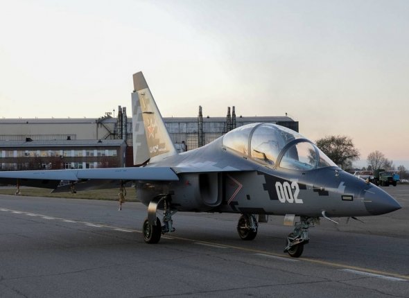 Второй опытный образец самолёта Як 130М собрали в Иркутске Скоро борт направят на наземные и лётные испытания Читать подробнее на сайте