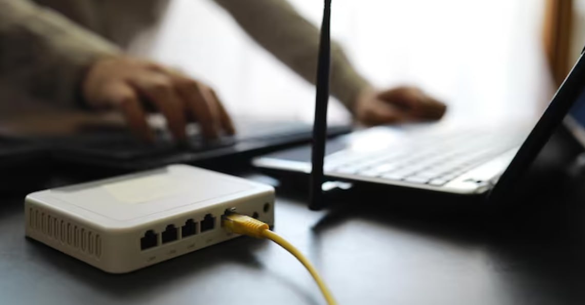 Кубань направила заявку на подключение сайтов региона к белым спискам Для включения в перечни были поданы следующие сервисы департамента портал государственных услуг Краснодарского края система управления информационными ресурсами исполнительных органов государственной власти региона После включения в белые списки эти ресурсы могут быть доступны при временных ограничениях в работе мобильного интернета С сентября 2025 года Минцифры РФ расширяют список сайтов и приложений доступных без подключения сети Подписаться Забустить