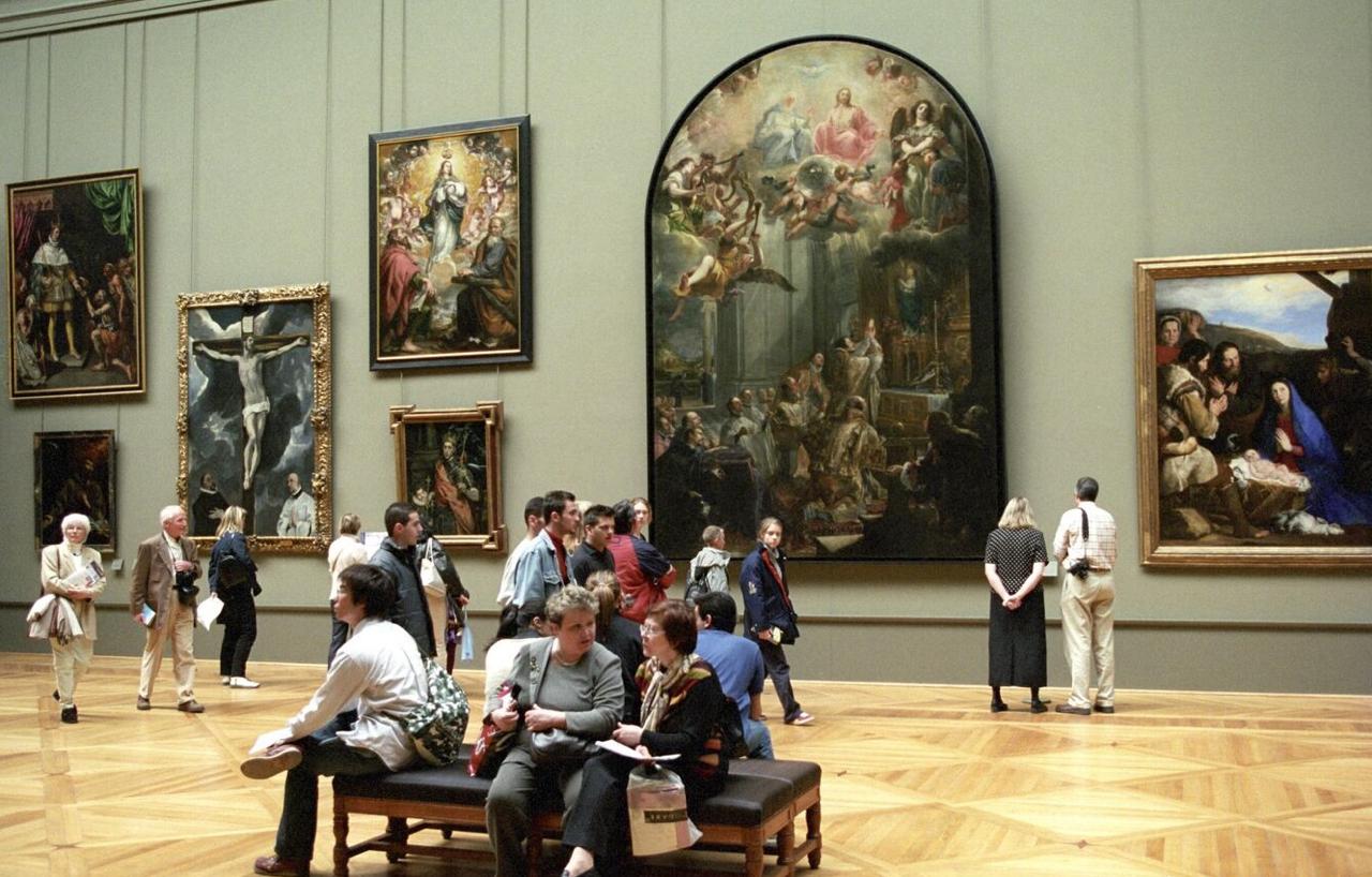 В Лувре произошла крупная протечка воды информирует BFM TV со ссылкой на источники В результате несколько залов музея с 706 по 708 пришлось закрыть Затопление которое технические команды Лувра охарактеризовали как чрезвычайную ситуацию произошло в ночь с четверга на пятницу в зале где размещаются произведения в частности XV и XVI веков Произведения на первый взгляд повреждены говорится в материале