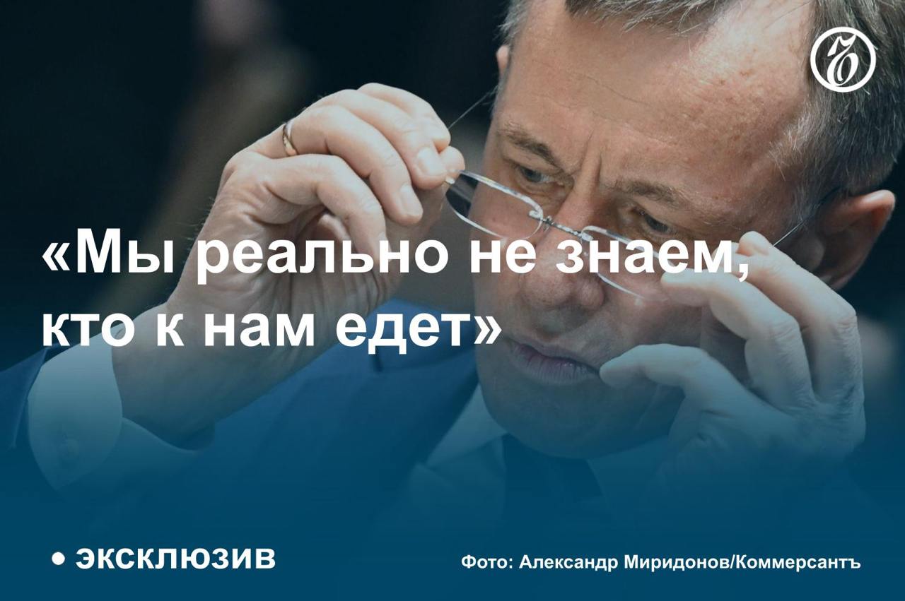 Вопросы контроля миграции в последнее время все активнее обсуждаются законодателями и представителями гражданского общества. Впервые за последние годы на эту тему решил высказаться высокопоставленный представитель силовой структуры.   Курирующий в МВД миграционную политику первый заместитель министра генерал-полковник полиции Александр Горовой рассказал в интервью «Ъ», как полицейское ведомство смотрит на проблемы в этой области и в чем видит возможные пути их решения.   #Ъузнал