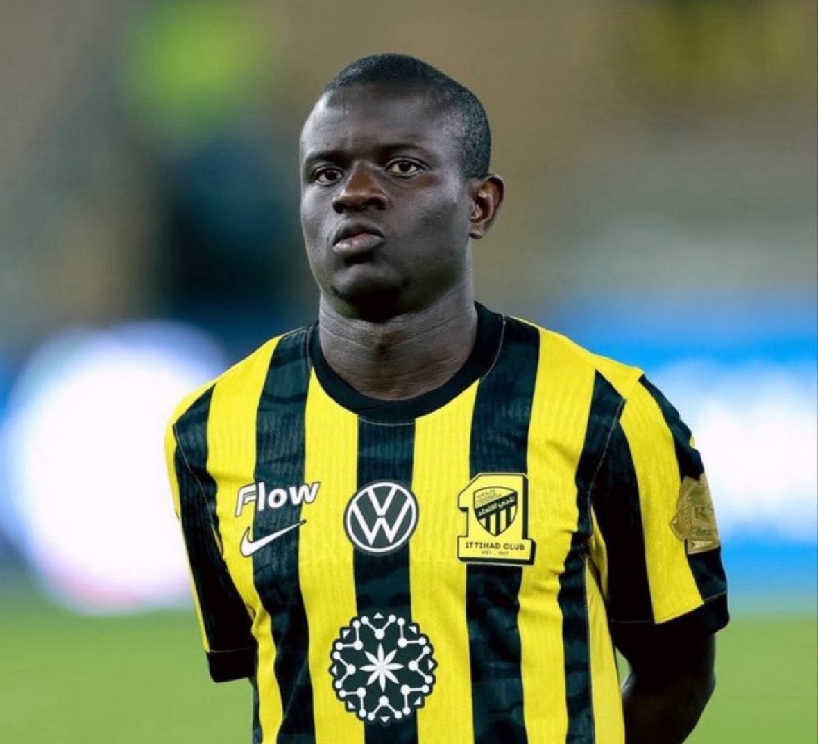 Трансферная сага завершена Н Голо Канте официально стал игроком Фенербахче с контрактом до 2028 года Фабрицио Романо Аль Иттихад согласился разорвать соглашение с французом позволив ему перейти в турецкий клуб уже после закрытия трансферного окна