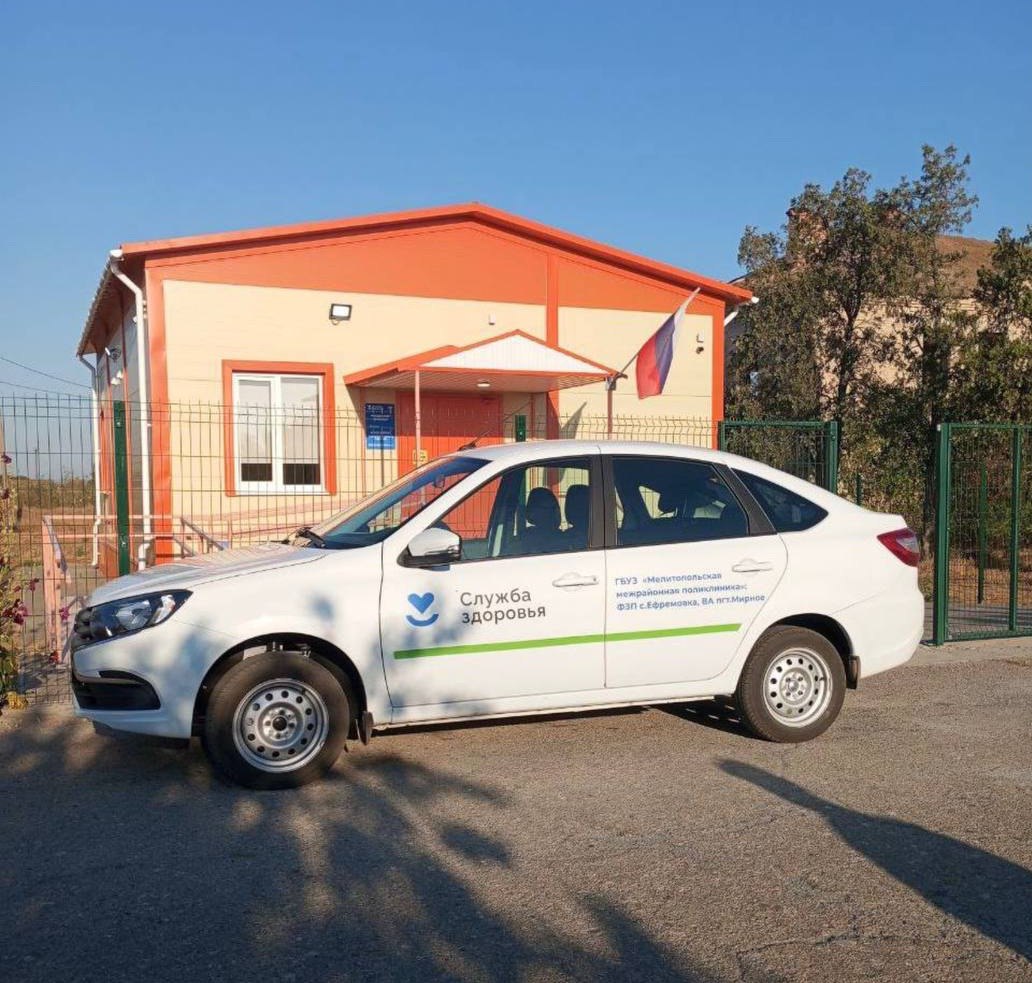 В Запорожскую область поступили 22 новых автомобиля для скорой помощи Транспорт поставлен в восемь медорганизаций региона оказывающих первичную медико санитарную помощь в том числе в прифронтовых районах Машины будут использоваться для эвакуации пациентов и доставки врачей на дом перевозки биоматериалов для анализов диспансеризации маломобильных граждан которые не могут самостоятельно добраться до больницы До конца года в Запорожье планируется открытие 23 новых амбулаторий и фельдшерских пунктов   Новое Медиа в Запорожье