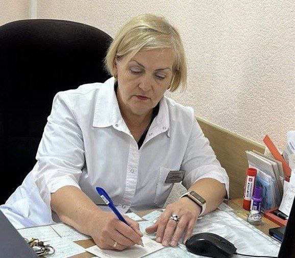 Кузбассовцы стали чаще ходить к психиатрам и наркологам О росте числа обращений рассказал министр здравоохранения Андрей Тарасов Причина повышение пошлин на замену водительских прав с 1 сентября Успеть получить новые пытаются даже те у кого они истекают через два года Чтобы снизить нагрузку в учреждениях увеличили количество работников ведущих медосмотр Вести Кузбасс Новости