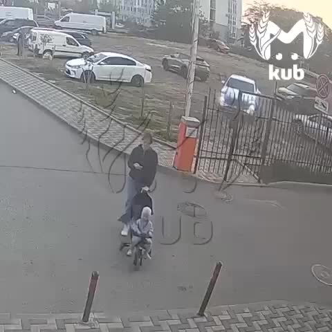 В Краснодаре установлена личность женщины, скрывшейся с места ДТП с ребенком на коленях