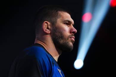 Сегодня на турнире PFL Валентин Молдавский одержал победу над Сергеем Билостенным единогласным решением судей, и прошел в полуфинальный этап гран-при PFL