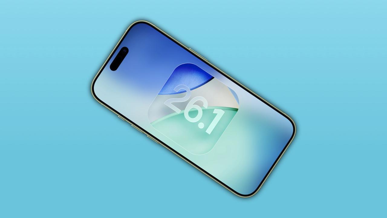 Сегодня 6 октября компания Apple предоставила разработчикам доступ ко вторым бета версиям будущих обновлений iOS 26 1 iPadOS 26 1 macOS Tahoe 26 1 tvOS 26 1 watchOS 26 1 и visionOS 26 1 Установить бету iOS 26 1 можно из приложения Настройки на совместимом устройстве перейдя в раздел Основные Обновление ПО Мы уже изучаем что нового в этих сборках чтобы рассказать вам в ближайшее время Скорее всего Apple пофиксила баги обнаруженные в общедоступных сборках iOS 26 iPadOS 26 и macOS 26 Никаких крупных нововведений в первых тестовых сборках не было обнаружено Релиз новых публичных бета сборок состоится в ближайшие дни а общедоступная версия iOS 26 1 и других новых операционок Apple состоится в конце октября iguides