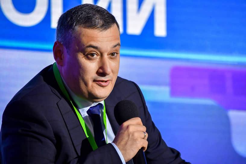 Губернатор соседней Курской области Александр Хинштейн попал в ДТП Его машину занесло на сложном участке дороги и выбросило на обочину Сейчас Хинштейн находится в больнице Большой воронежский Подписаться И на всякий в Maх