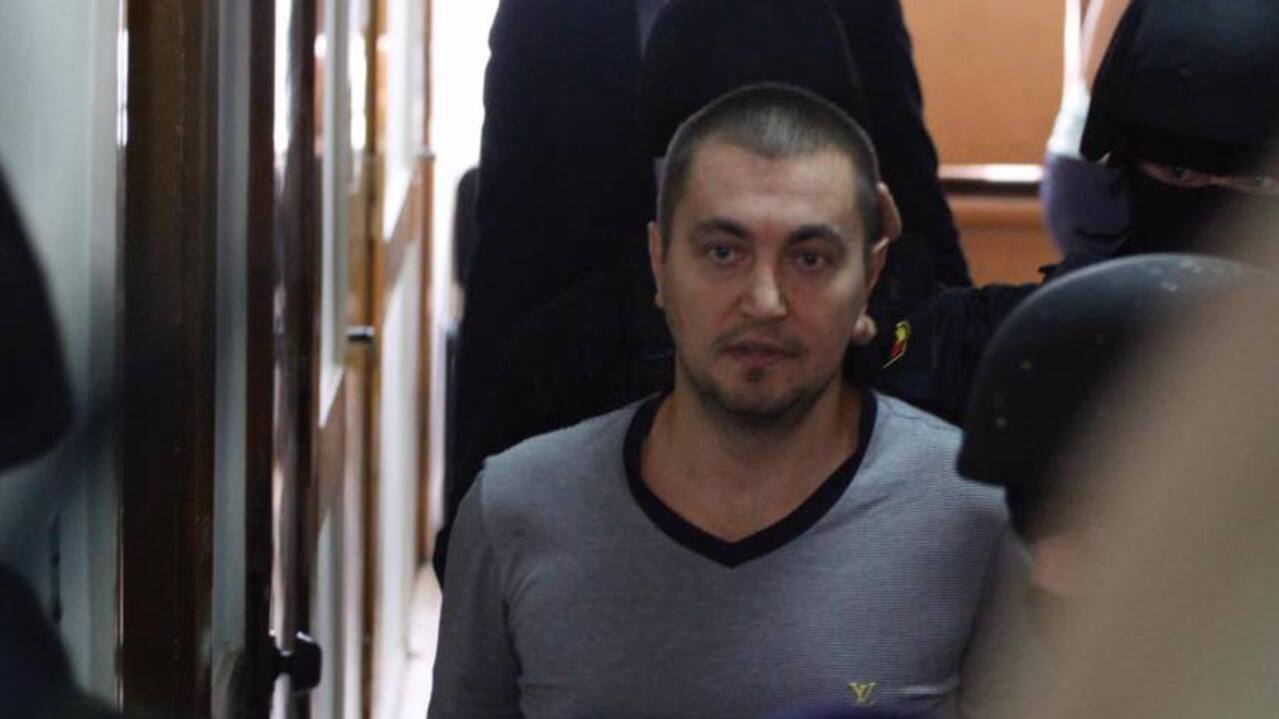 Вестминстерский суд согласился на залог для Вячеслава Платона Вячеслав Платон, известный бизнесмен, был задержан в Лондоне по запросу Молдовы, где его обвиняют в отмывании 22 млрд долларов. Сегодня Вестминстерский суд согласился освободить Платона под залог в размере 330 тысяч фунтов. Однако решение суда может быть обжаловано прокуратурой, что оставляет дело в подвешенном состоянии. Подписаться Прислать новость