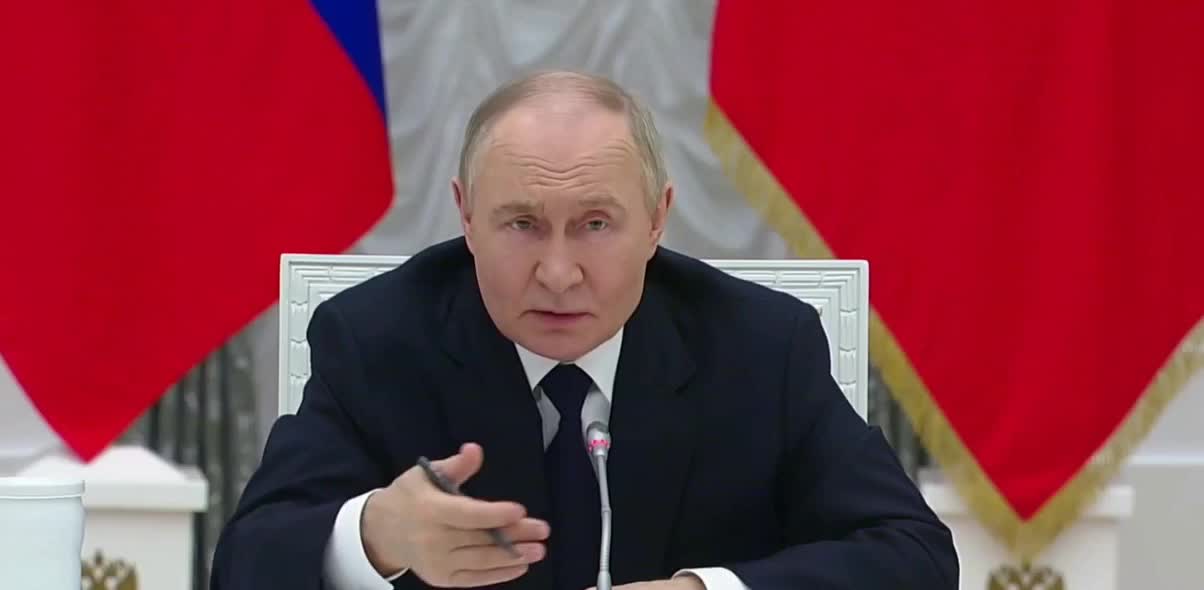 Путин против уголовной ответственности за шутки о КГБ и поддерживает финансовые санкции для бизнеса