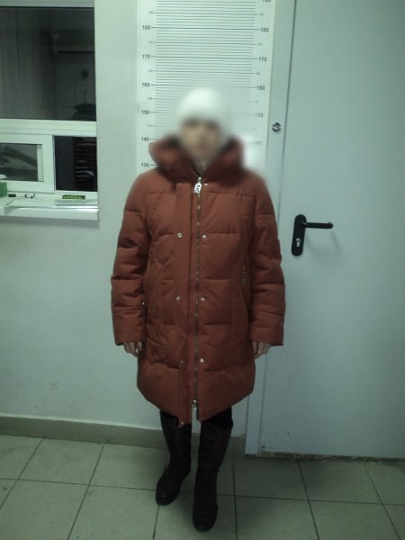 Волгоградка с судимостью распорола живот знакомому Жертвой 41 летней дамы стал ее 45 летний знакомый с которым вместе они накануне распивала спиртное Мужчина на скорой был госпитализирован О травме явно криминального характера медики сообщили в полицию Подозреваемая задержана в порядке ст 91 УПК РФ сотрудниками уголовного розыска Возбуждено уголовное дело по статье Умышленное причинение тяжкого вреда здоровью За содеянное женщине грозит до 10 лет колонии Также сообщается что у злодейки уже имелась судимость