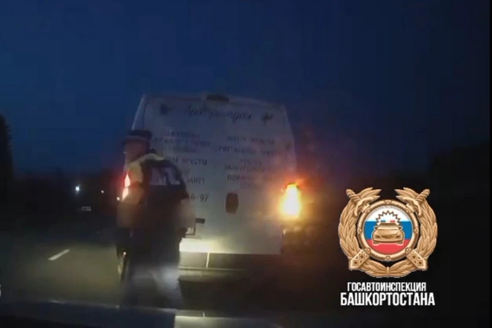 По Башкирии колесил пьяный водитель катафалка В Архангельском районе сотрудники ДПС задержали водителя катафалка. Информацию о водителе, который вел машину по сельской дороге в состоянии опьянения, сообщил местный житель. Водитель, 35-летний житель района, был доставлен в медицинское учреждение для освидетельствования, где уровень алкоголя в выдыхаемом воздухе составил 0,336 мг/л. Моя Уфа. Подписаться Прислать новость
