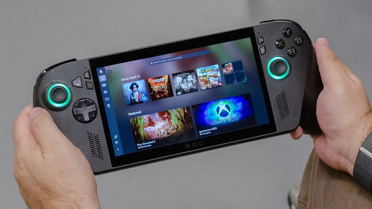 Портативные игровые устройства ROG Xbox поступят в продажу в октябре Информация о ценах и предзаказах будет объявлена в ближайшие недели Согласно данным инсайдеров цена будет достигать 900 долларов