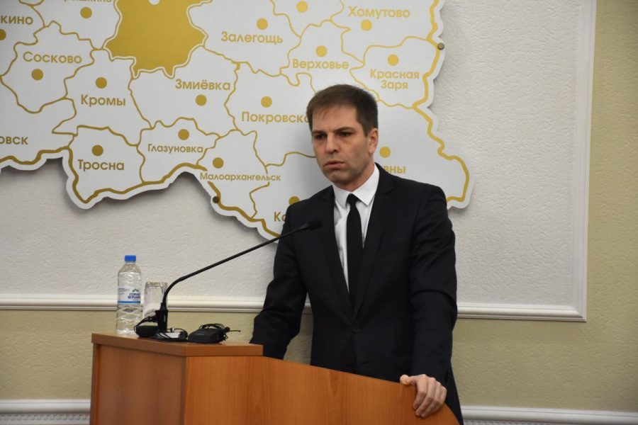 Александр Альянов покинул пост руководителя областного депздрава Как мы сообщали вчера на планерке с главами муниципальных образований произошел разговор на повышенных тонах между главой региона Андреем Клычковым и руководителем департамента здравоохранения Александром Альяновым www infoorel ru news aleksandr alyanov pokinul post rukovoditelya oblastnogo depzdrava html