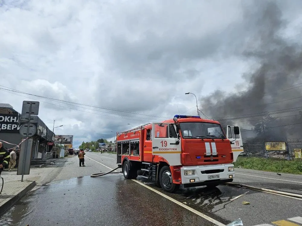 Площадь пожара на АЗС в Пятигорске составляет предположительно 1 тыс кв м Мы в МАХ