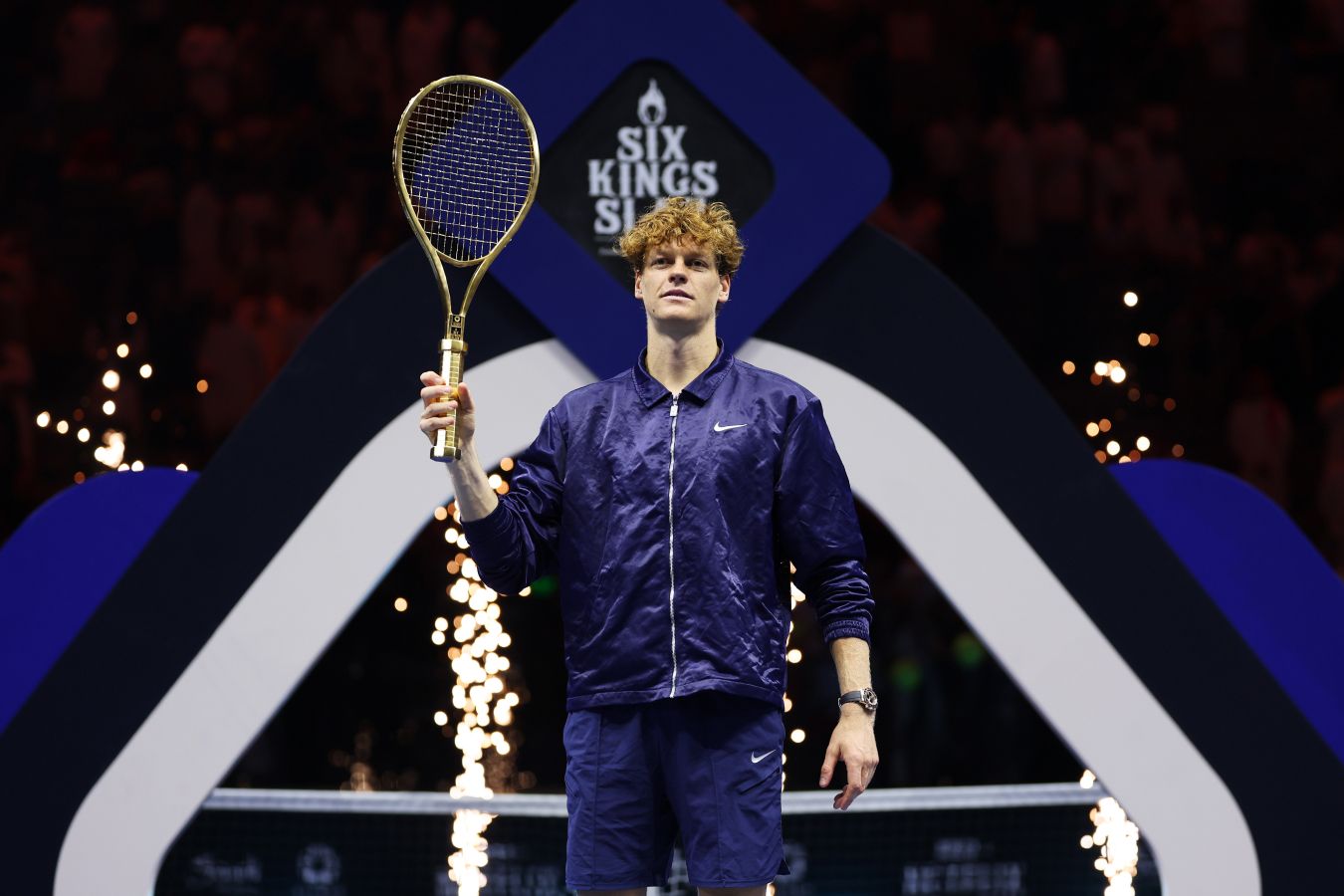 Яннику Синнеру вручили золотую ракетку за победу на Six Kings Slam 2025 Читать на Чемпионате