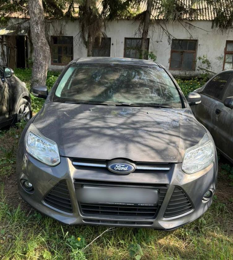 У иностранного гражданина за пьяное вождение конфискован автомобиль, спустя 12 дней после его приобретения. Судом установлено, что молодой мужчина, являясь менее двух недель владельцем автомобиля, будучи привлеченным к административной ответственности за управление транспортным средством в состоянии опьянения, надлежащих выводов для себя не сделал и в конце апреле текущего года после употребления спиртных напитков вновь сел за руль автомобиля «Форд Фокус». Двигаясь по улице Маршала Жукова в городе Симферополе, осужденный был остановлен сотрудниками ДПС ГИБДД. От прохождения медицинского освидетельствования осужденный отказался. Суд с учетом позиции государственного обвинителя приговорил виновного к наказанию в виде 200 часов обязательных работ с лишением права управления транспортными средствами на 2 года. Автомобиль «Форд Фокус», принадлежащий осужденному, конфискован в доход государства. Приговор в законную силу не вступил.