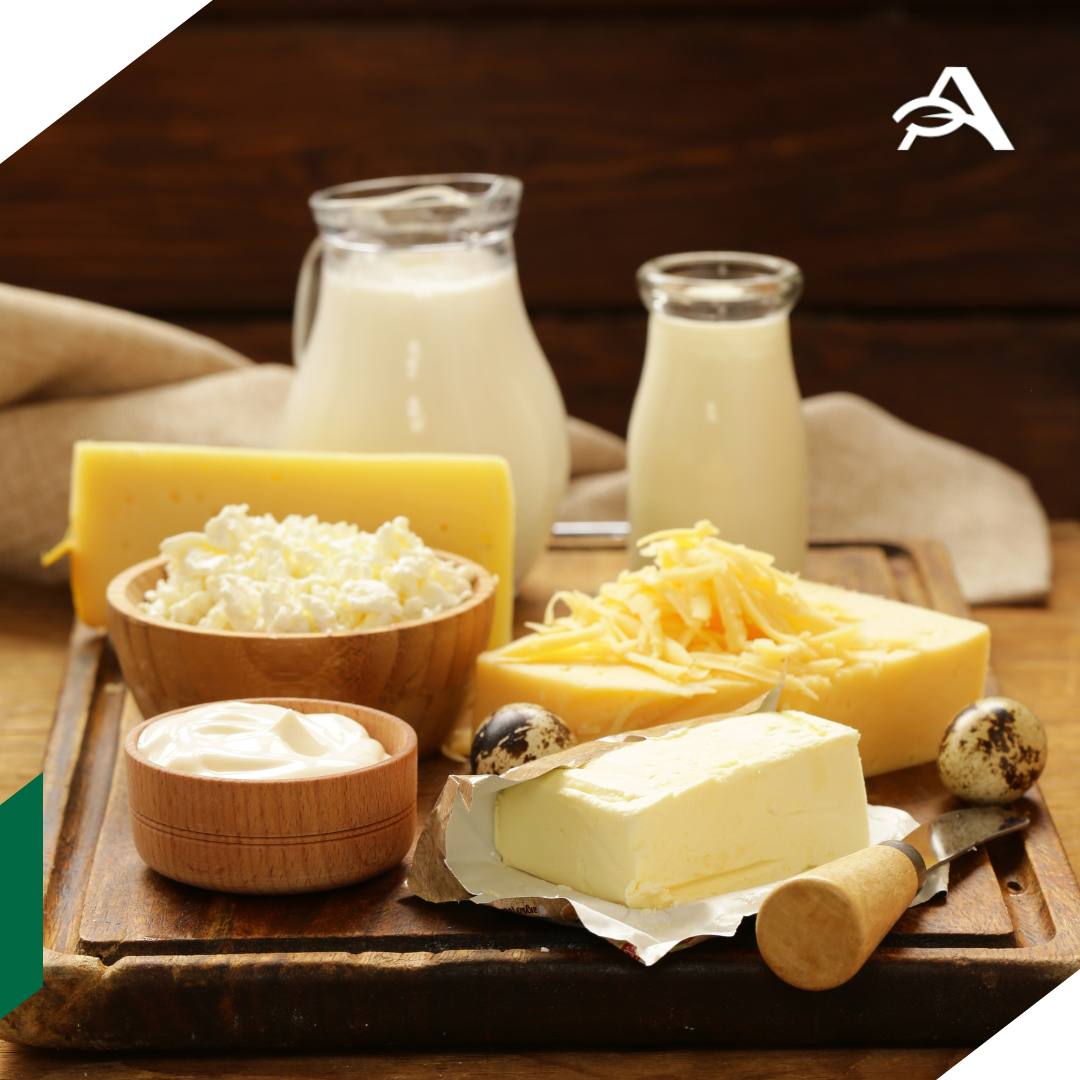 КНР ввела пошлины на европейскую молочную продукцию Ставки варьируются от 21 9 до 42 7 сообщает Reuters Тарифы будут применяться к таким продуктам как молоко и сыр По оценке издания меры рассматриваются как ответ Китая на антисубсидийное расследование ЕС в отношении китайских электромобилей начатое в 2023 году Ранее Пекин уже вводил пошлины на бренди и свинину из ЕС Еврокомиссия назвала меры Китая необоснованными agroexpert Наши каналы